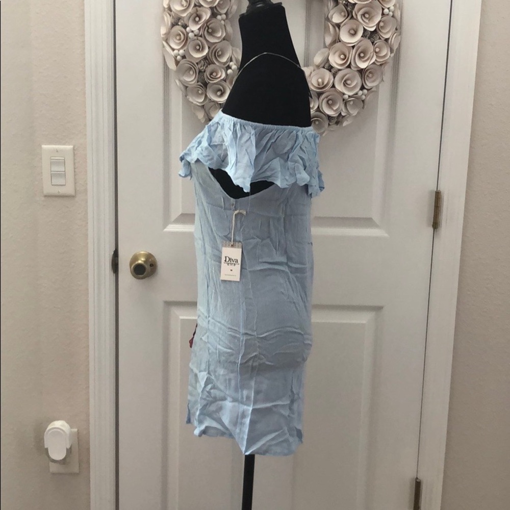 Light blue breezy off shoulder embroidered dress - Picture 6 of 8